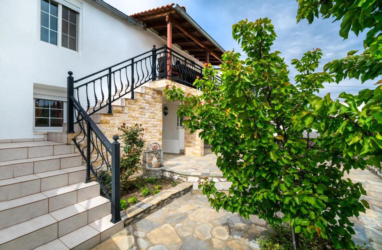 Villa Nicole Theologos  Exteriör bild